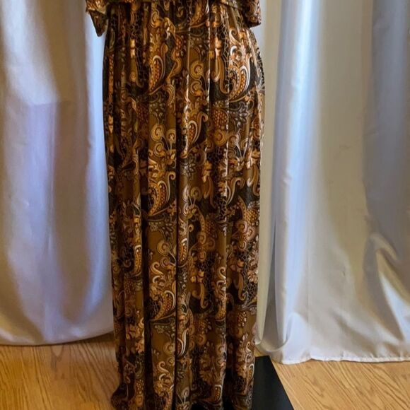 Maxi dress in size 1X by SEVEN ISLANDS NWT - Picture 4 of 13